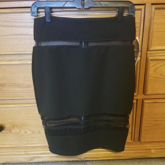Tobi NWT Black Scandalous Mesh Pencil Skirt - Picture 2 of 4